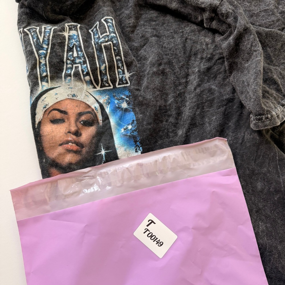 Aaliyah Men Princess of R&B Graphic T-Shirt XL Black Acid Wash Tee Hip Hop Retro - Picture 6 of 6